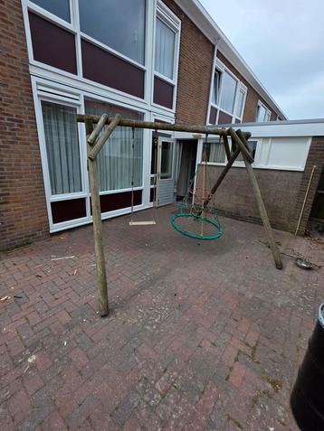 Schommel  beschikbaar voor biedingen