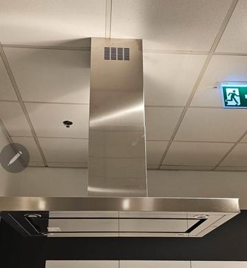 Gloednieuwe bauknecht afzuigkap  beschikbaar voor biedingen