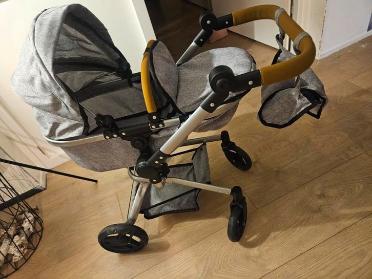 Zgan/Nieuw; Poppenwagen 2in1 €45,-, Kinderen en Baby's, Speelgoed | Poppen, Zo goed als nieuw, Babypop, Ophalen of Verzenden