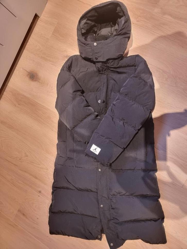 Jordan winterjas, Kleding | Dames, Jassen | Winter, Zo goed als nieuw, Maat 34 (XS) of kleiner, Grijs, Ophalen of Verzenden