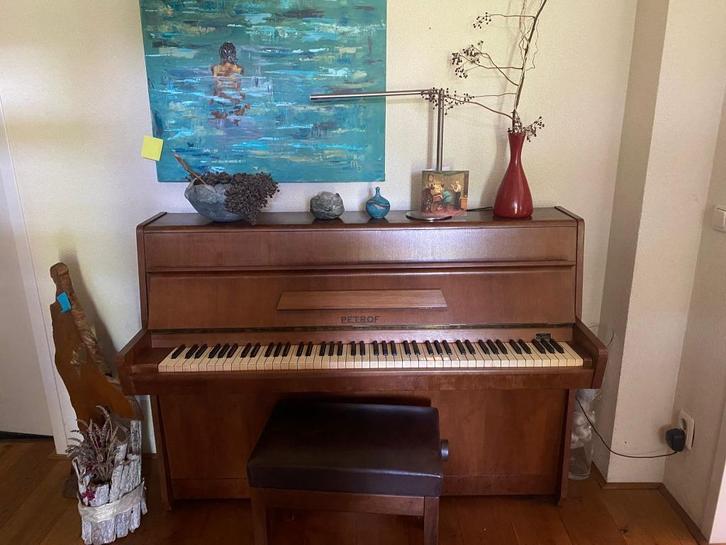 Piano - Petrof 100 Harmonie, Muziek en Instrumenten, Piano's, Gebruikt, Piano, Bruin, Ophalen