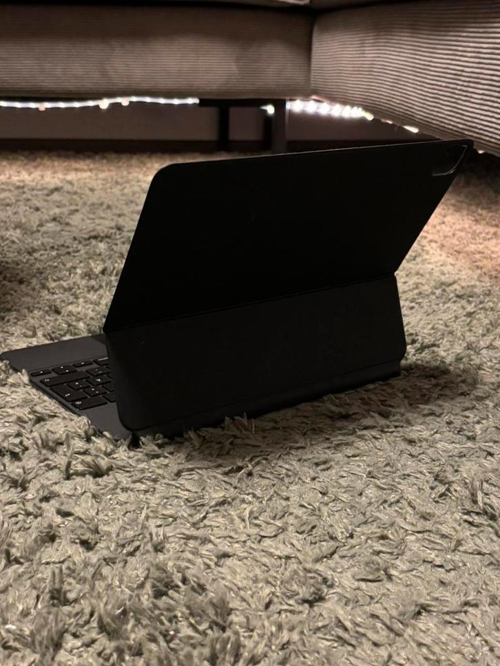 iPad Pro Magic Keyboard 12.9” (QWERTZ) — zo goed als nieuw, Computers en Software, Toetsenborden, Zo goed als nieuw, Ophalen of Verzenden