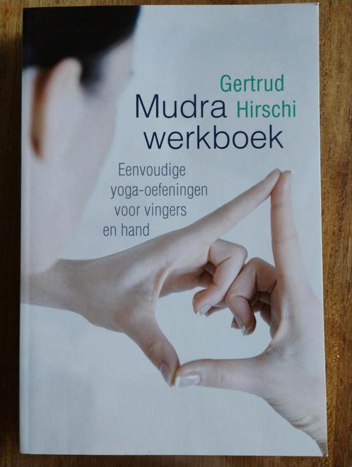 Gertrud Hirschi - Mudra-werkboek, Boeken, Wetenschap, Zo goed als nieuw, Ophalen of Verzenden