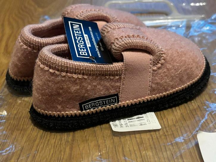 Bergstein Pantoffels Maat 24 - Nieuw!, Kinderen en Baby's, Babykleding | Schoentjes en Sokjes, Nieuw, Meisje, Slofjes, Ophalen