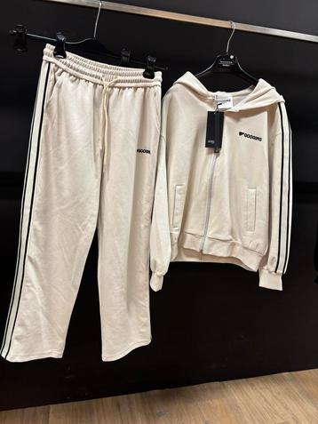 Googims Beige Trainingspak - Nieuw! beschikbaar voor biedingen