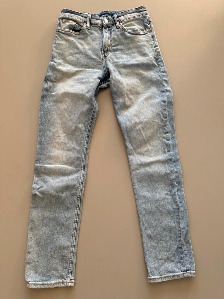 H&M Lichtblauwe Slimfit Jeans - Maat 29/32, Kleding | Dames, Spijkerbroeken en Jeans, Gedragen, W28 - W29 (confectie 36), Blauw