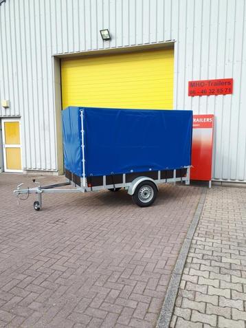 huifaanhangwagens met opties en nieuw reservewiel beschikbaar voor biedingen