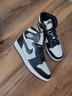 Zgan Nike Air Jordan 1 high zwart wit, Kleding | Heren, Schoenen, Ophalen of Verzenden, Zo goed als nieuw, Nike Air Jordan, Sportschoenen