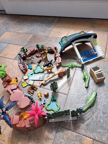 Playmobil vliegveld en dierentuin beschikbaar voor biedingen