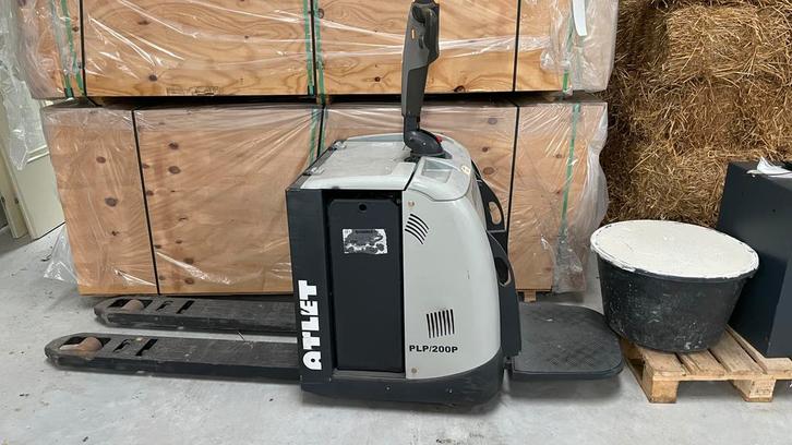 Elektrische pompwagen / palletwagen met sta plateau, Doe-het-zelf en Verbouw, Gereedschap | Overige machines, Gebruikt, Ophalen