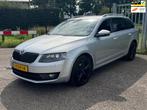 Skoda Octavia Combi 1.6 TDI Greentech Elegance Keyless Xenon, Auto's, Euro 5, Gebruikt, 4 cilinders, Origineel Nederlands
