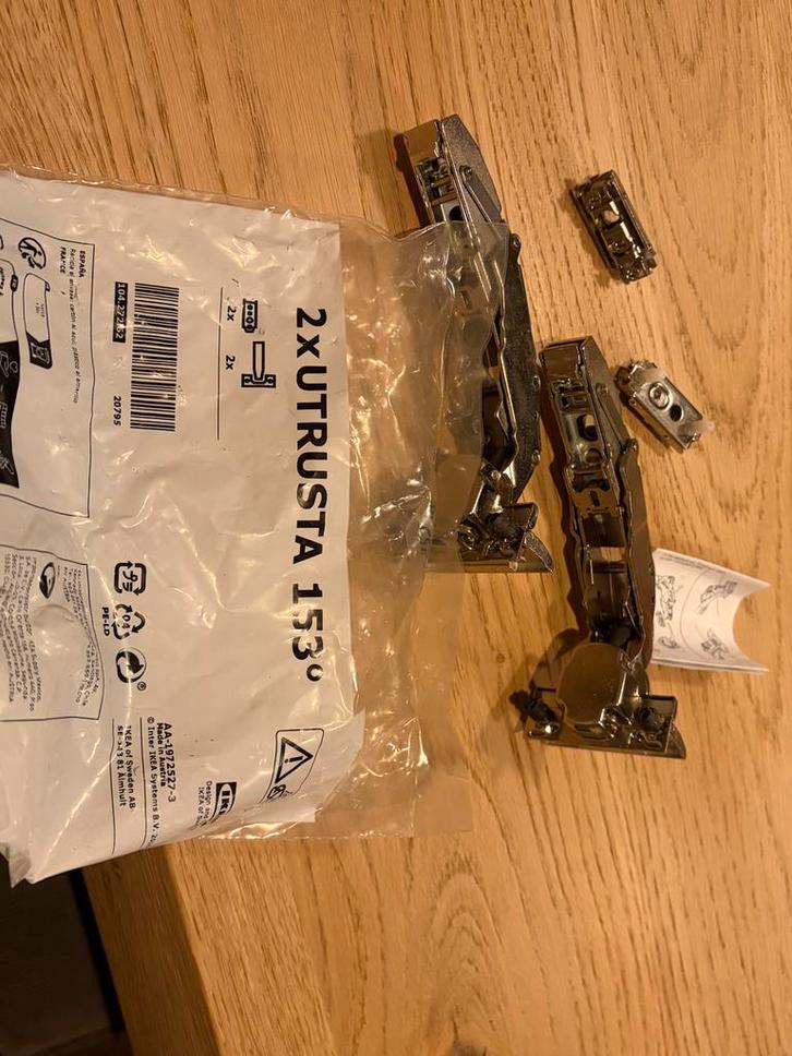 IKEA Utrusta Scharnieren 153 - 10 stuks, Doe-het-zelf en Verbouw, Hang- en Sluitwerk, Zo goed als nieuw, Scharnier, Overige materialen