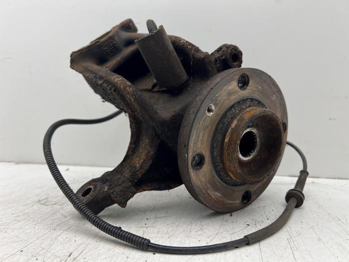 Fusee rechts-voor van een Citroen C3, Auto-onderdelen, Ophanging en Onderstel, Citroën, Gebruikt, 3 maanden garantie, Ophalen of Verzenden