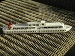 Scheepsmodel Rode Kruis passagiersschip J. Henry Dunant., Verzamelen, Verzenden, Zo goed als nieuw, Motorboot, Schaalmodel
