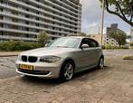 BMW 1-Serie 2.0 118I 5DR 2008 Grijs | APK 8 juli 2026, 1-Serie, 65 €/maand, Achterwielaandrijving, 1995 cc