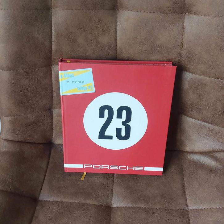 Porsche Jaarboek le mans nr 5004/7000., Boeken, Auto's | Boeken, Gelezen, Porsche, Ophalen of Verzenden