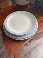 Petrus Regout Maastrichts Aardewerk Borden, Antiek en Kunst, Ophalen of Verzenden