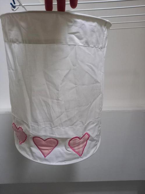 Mooie taftan lamp met hartjes ,mag opgehaald worden in ruil, Kinderen en Baby's, Kinderkamer | Inrichting en Decoratie, Gebruikt