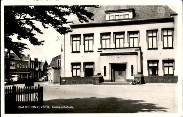 Raamsdonksveer Gemeentehuis beschikbaar voor biedingen