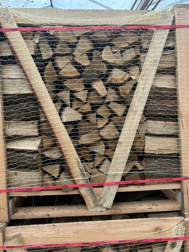 Droog eikenhout in krat - brandhout, kachelhout, haardhout, Tuin en Terras, Haardhout, Blokken, Eikenhout, Minder dan 3 m³, Ophalen
