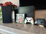 Xbox Series X 1TB, 2 controllers, 2 games, doos (zgan), Ophalen of Verzenden, Zo goed als nieuw, Xbox Series X
