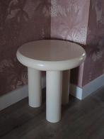 Kwantum beige 3 poot bijzettafeltje, Huis en Inrichting, Tafels | Bijzettafels, Ophalen, Minder dan 45 cm, Minder dan 55 cm, Rond