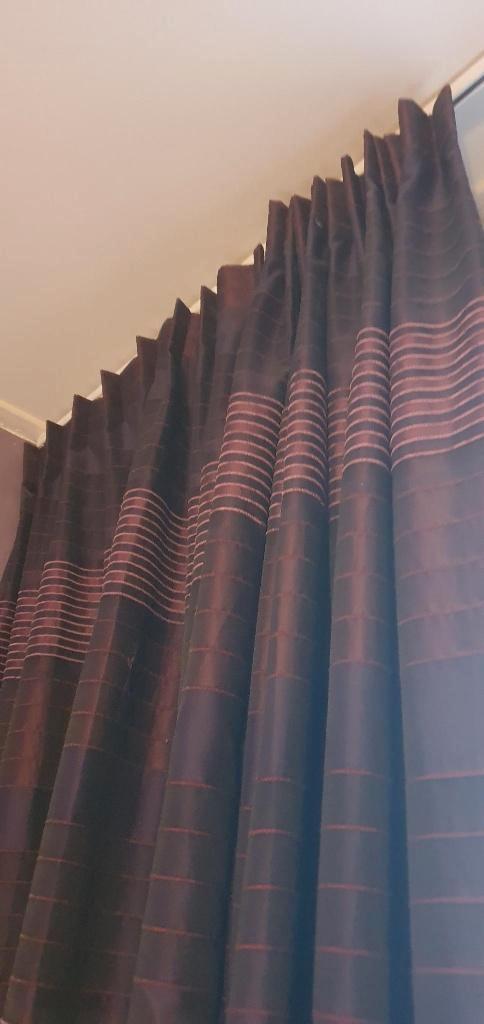 Gordijnen 1.90 lang 5 m breed Paars Lila gestreept, Huis en Inrichting, Stoffering | Gordijnen en Lamellen, Gebruikt, 150 tot 200 cm