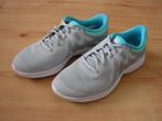 NIEUW lichtgrijze sneaker / gymschoen maat 37,5 van Nike., Nike, Nieuw, Ophalen of Verzenden, Sneakers of Gympen