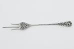 ANTIEKE ZILVEREN CAKEVORK, Ophalen of Verzenden, Zilver