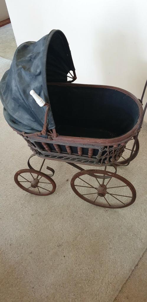 Poppenwagen Decoratie, Antiek en Kunst, Antiek | Speelgoed, Ophalen