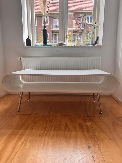 Moderne witte salontafel / tv meubel, Huis en Inrichting, Tafels | Salontafels, Zo goed als nieuw, Minder dan 50 cm, 100 tot 150 cm