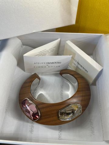 Atelier Swarovski exclusieve armband twv €550 beschikbaar voor biedingen