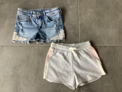 Maat 140 H&M 2 mooie korte broekjes, Kinderen en Baby's, Kinderkleding | Maat 140, Zo goed als nieuw, Meisje, Broek, Ophalen of Verzenden