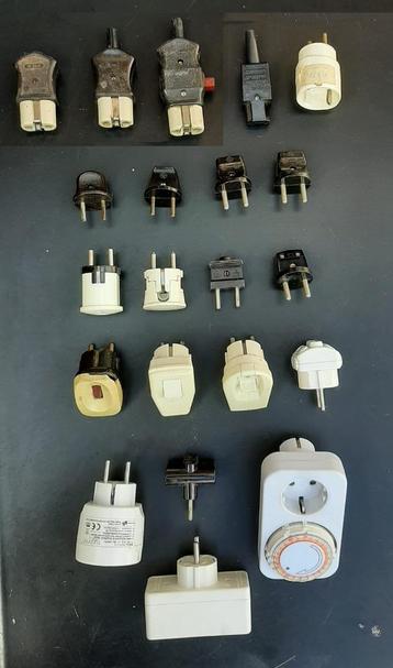 Retro Vintage Oude Klassieke Bakelieten Stekkers beschikbaar voor biedingen