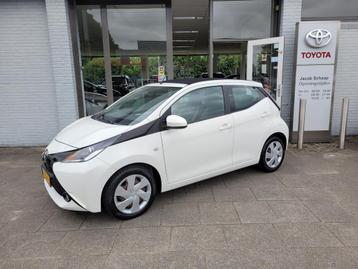 Toyota Aygo 1.0 VVT-i x-wave 69pk | Cabriodak | Airco | Crui beschikbaar voor biedingen