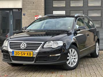 Volkswagen Passat Variant 2.0 FSI Highline / Airco / PDC / S beschikbaar voor biedingen