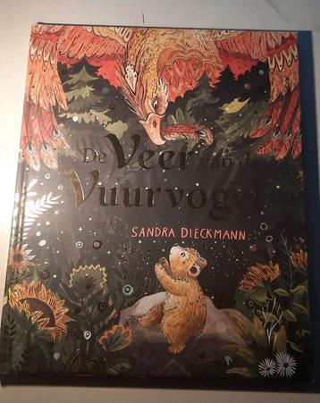 De veer van de vuurvogel  beschikbaar voor biedingen