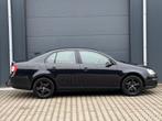 Volkswagen Jetta 1.6 TRENDLINE CLIMA CRUISE LMV, Voorwielaandrijving, Stof, 4 cilinders, Zwart