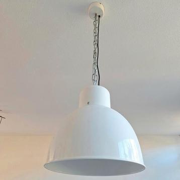 2x Hala industriele lamp  beschikbaar voor biedingen