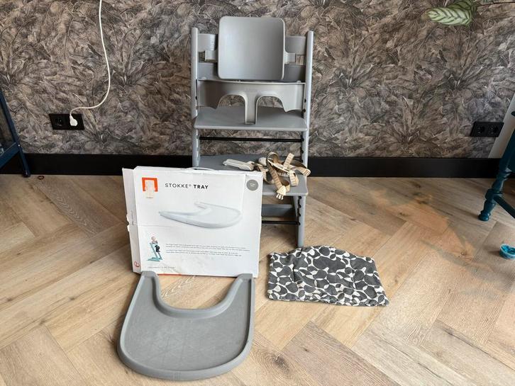 Trip Trap Stoel + baby Set, Tray & Kussen, Kinderen en Baby's, Kinderstoelen, Gebruikt, Meegroeistoel, Afneembaar eetblad, Ophalen