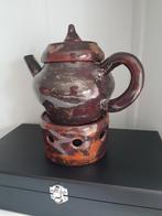 Theepot met brander, handwerk 1983 aardewerk gesigneerd, Antiek en Kunst, Ophalen of Verzenden
