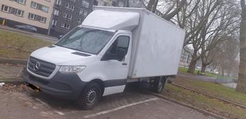 Bakwagen met chauffeur beschikbaar voor biedingen