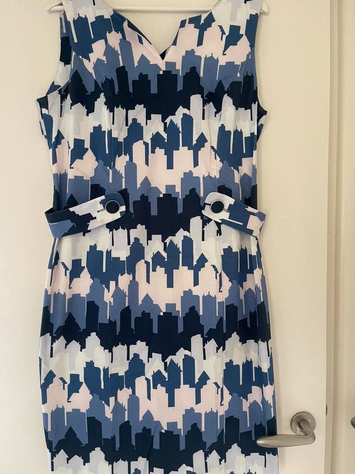 Caroline Biss jurk maat 44, Kleding | Dames, Jurken, Zo goed als nieuw, Maat 42/44 (L), Blauw, Verzenden