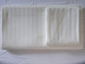 Select luxe katoen-satijn eenpersoons laken met kussensloop beschikbaar voor biedingen