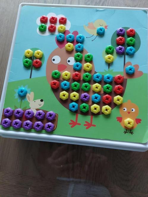 motorisch speelgoed, nopjes en schroeven systeem lees!, Kinderen en Baby's, Speelgoed | Educatief en Creatief, Gebruikt, Knutselen