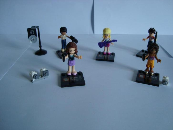 Diverse FRIENDS Bouwstenen Taartdecoraties voor € 2,95 p/st, Hobby en Vrije tijd, Taarten en Cupcakes maken, Nieuw, Versiering