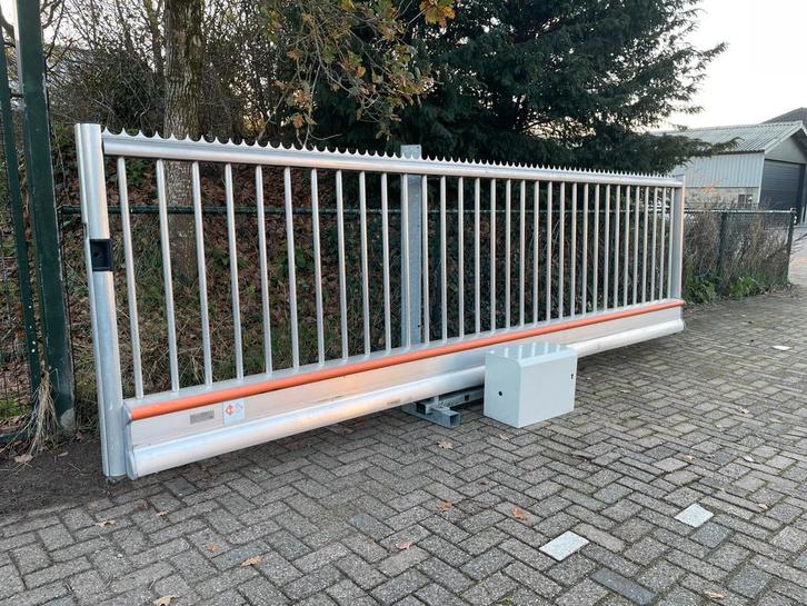 Elektrische aluminium schuifpoort 3,75 meter doorgang, Tuin en Terras, Tuinpoorten, Gebruikt, Schuifpoort, Aluminium, 100 tot 150 cm