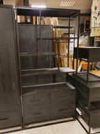 Zwarte mangohouten boekenkast met zwart metalen frame, Huis en Inrichting, Kasten | Boekenkasten, Nieuw, 25 tot 50 cm, Modern/industrieel
