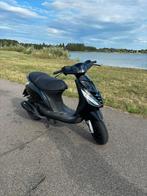 Piaggio 2t 2015, Fietsen en Brommers, Scooters | Piaggio, Ophalen, Zo goed als nieuw