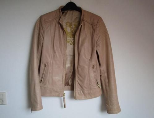 Nr.169: Leuk leren jasje Beige / zalm van Transmission maat, Kleding | Dames, Jassen | Zomer, Nieuw, Maat 38/40 (M), Beige, Ophalen of Verzenden